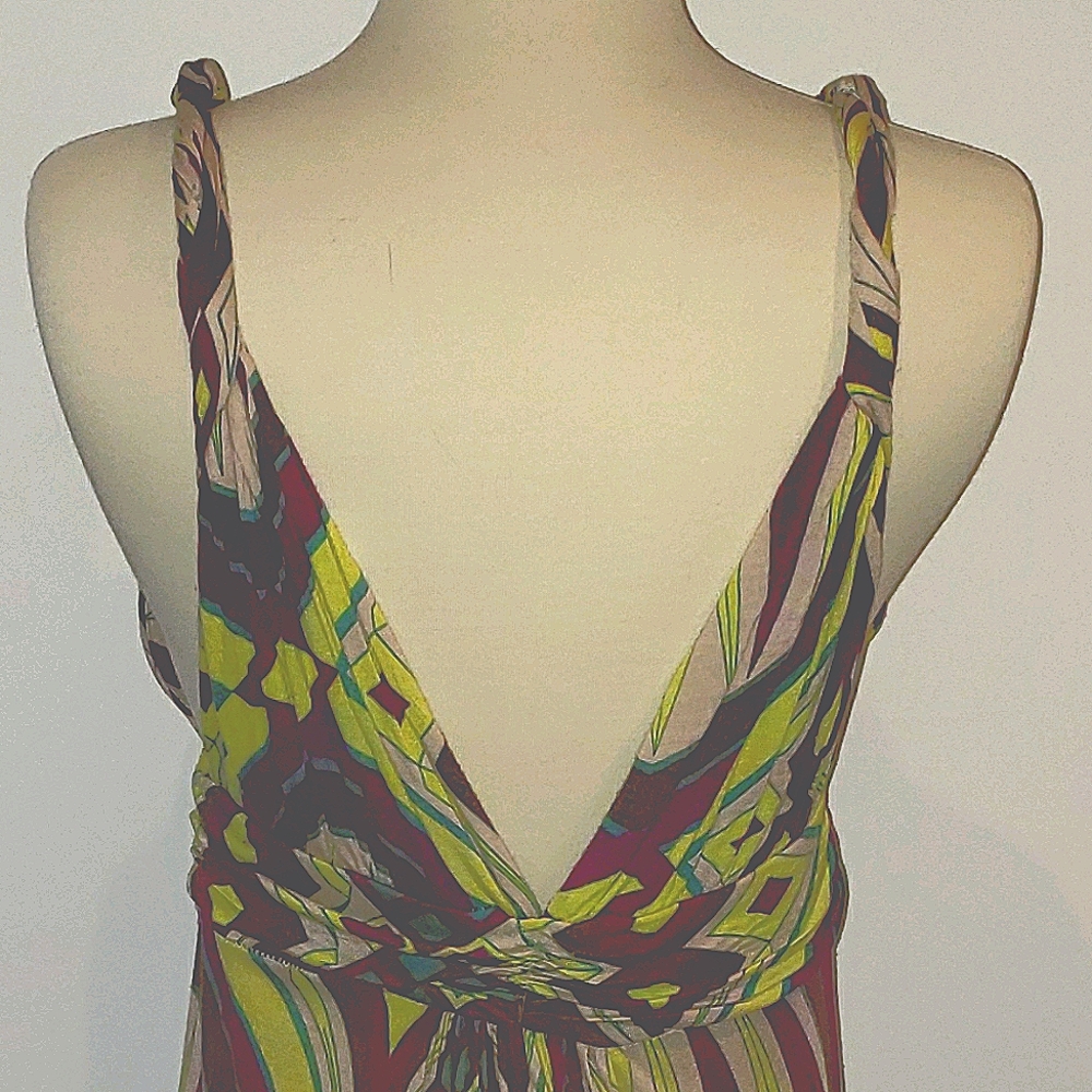 Dress - Picture 7 of 9